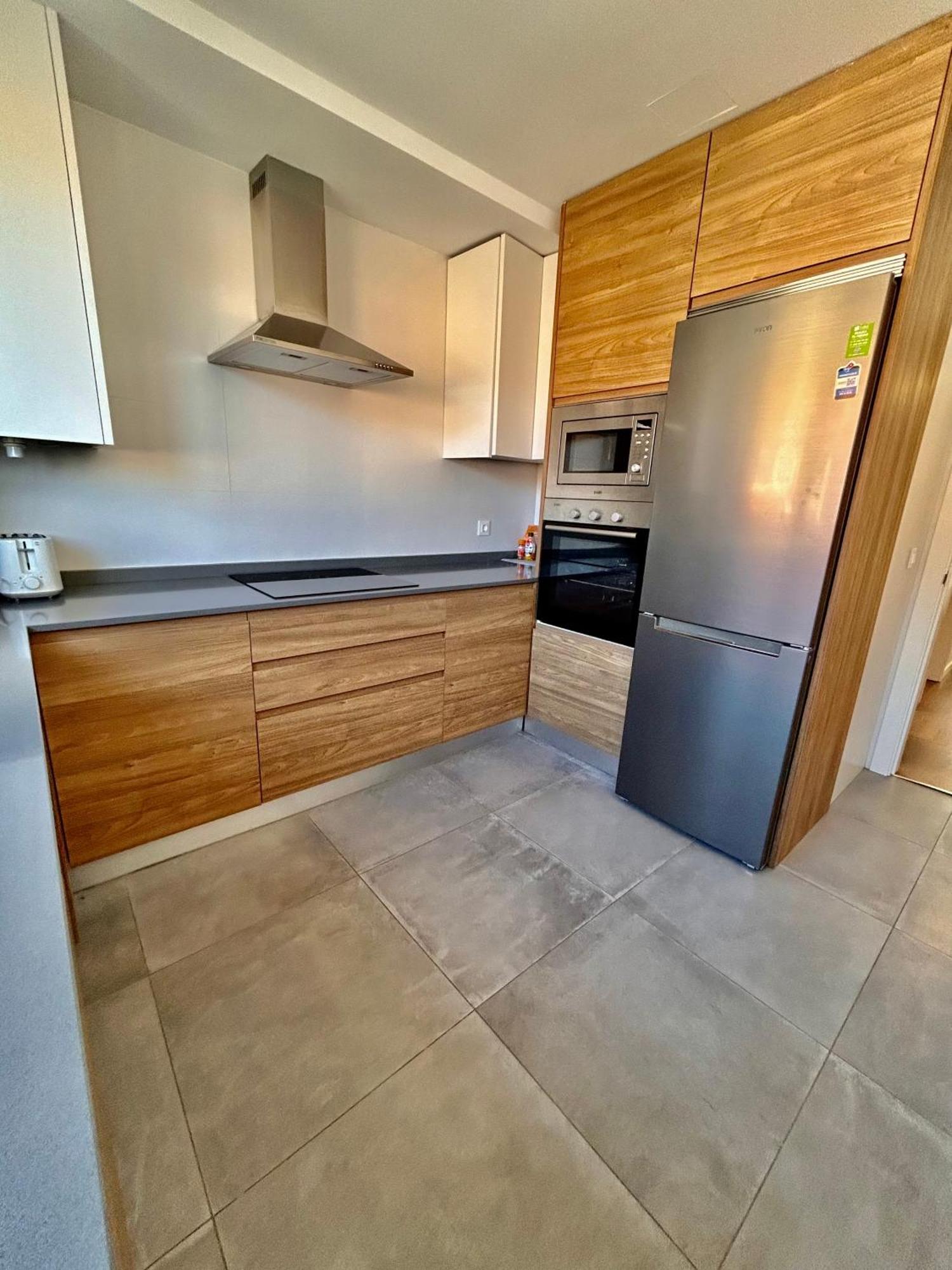 Moderno Apartamento Inteligente Мадрид Экстерьер фото